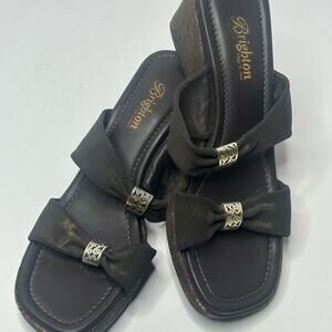 BRIGHTON VANNA Bronzey Brown Straps SilverTone Embellishments  21/2” Wedge  7.5